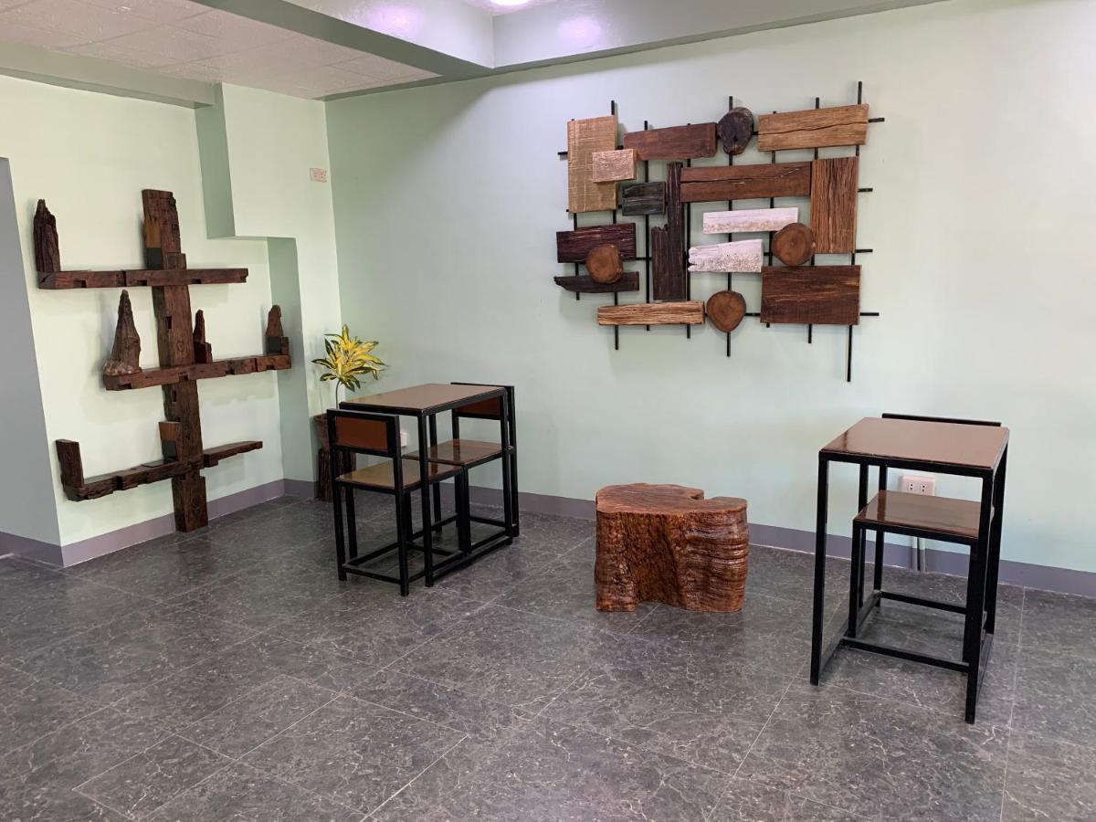 Beinte Singko De Marso Apartments Candon Екстериор снимка