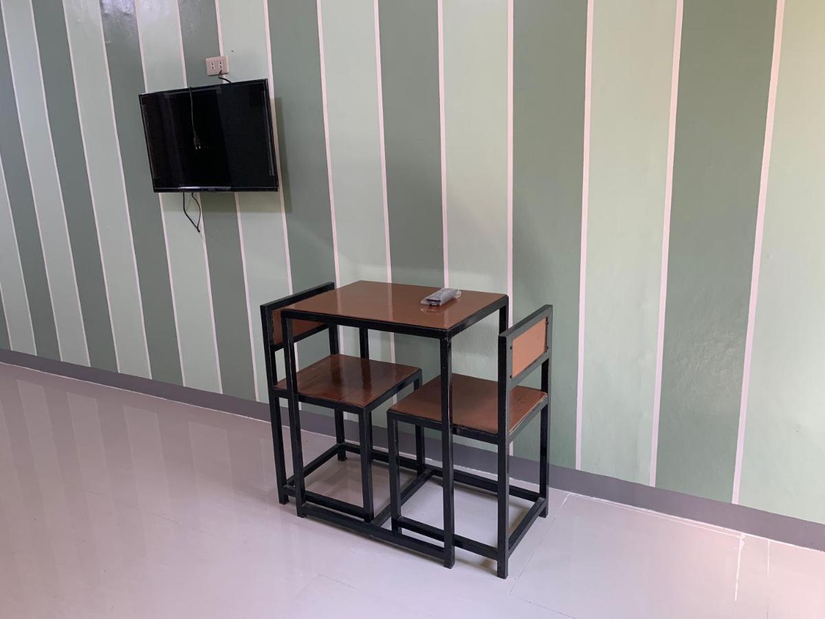 Beinte Singko De Marso Apartments Candon Екстериор снимка