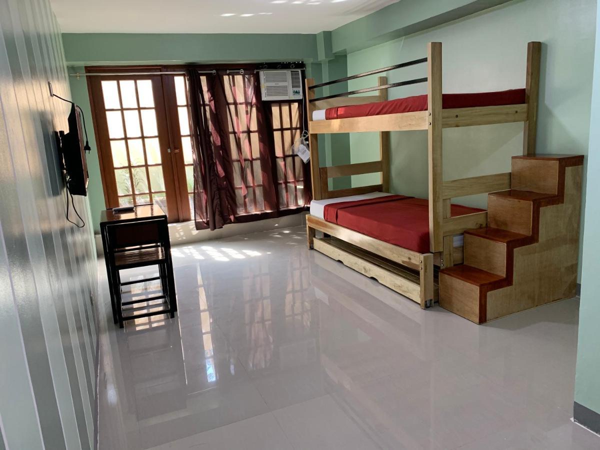 Beinte Singko De Marso Apartments Candon Екстериор снимка