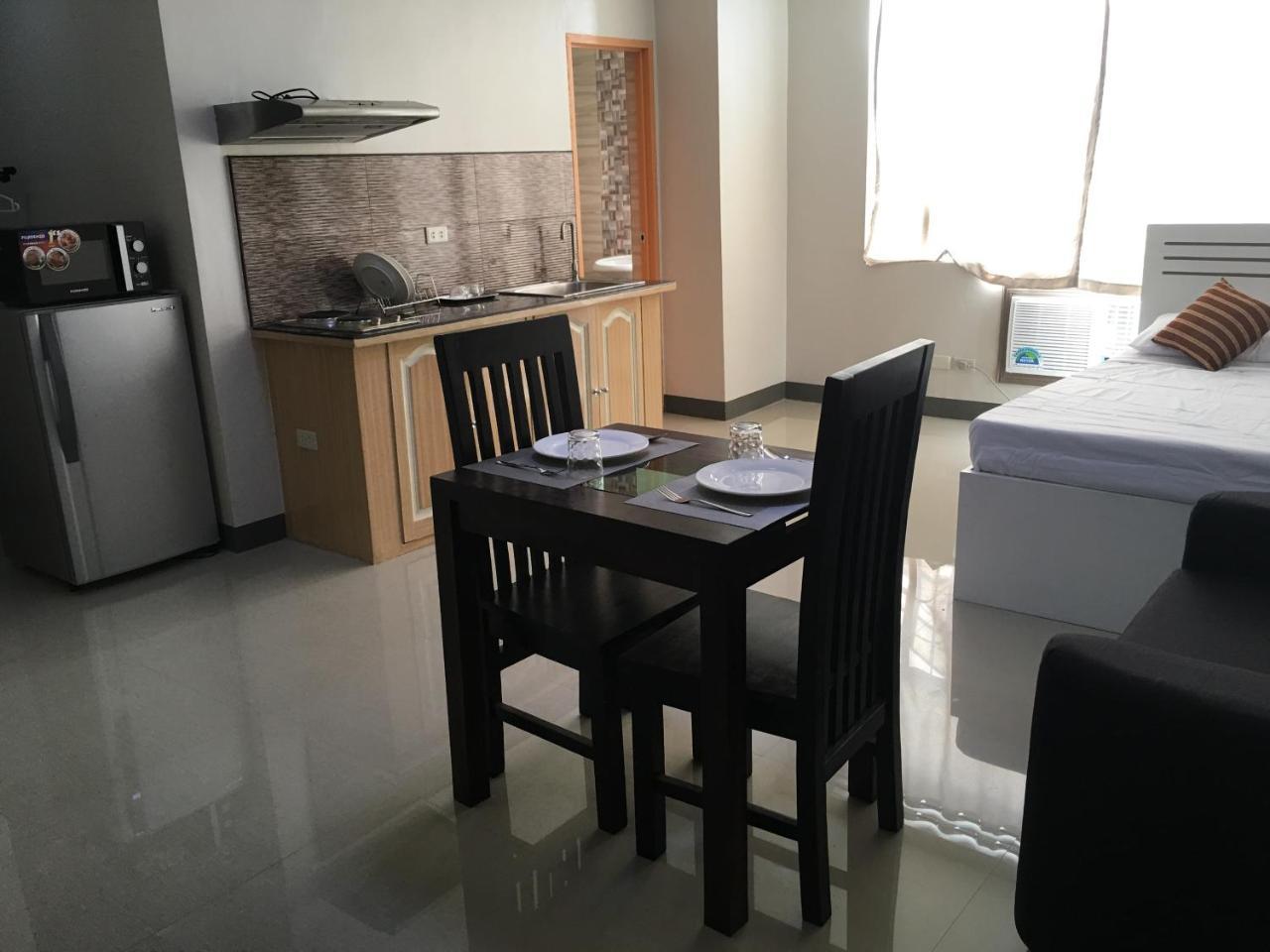 Beinte Singko De Marso Apartments Candon Екстериор снимка