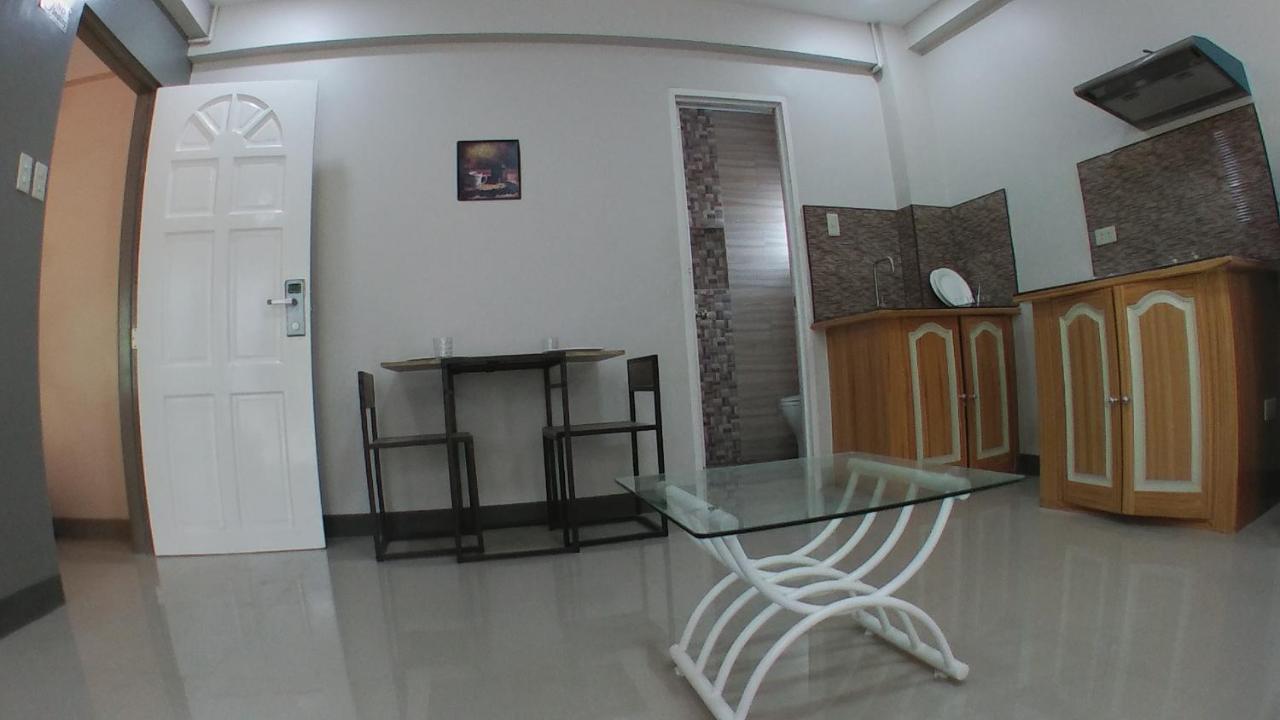 Beinte Singko De Marso Apartments Candon Екстериор снимка