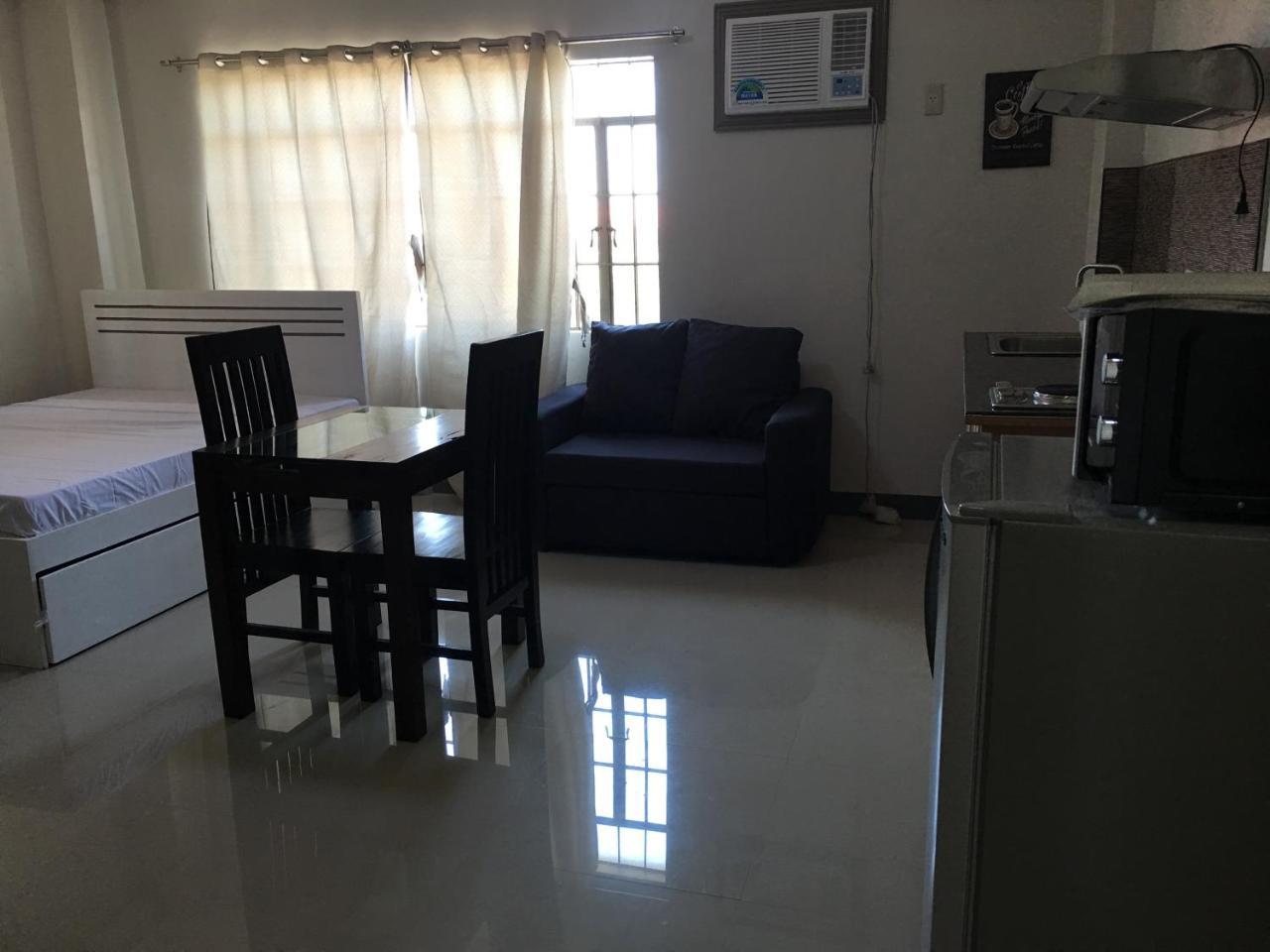 Beinte Singko De Marso Apartments Candon Екстериор снимка
