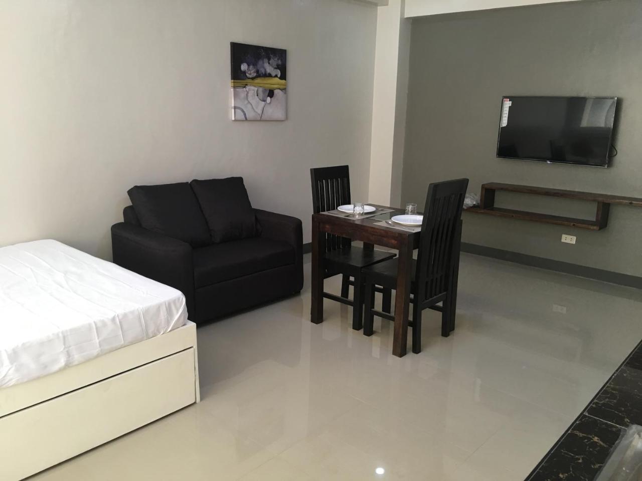 Beinte Singko De Marso Apartments Candon Екстериор снимка