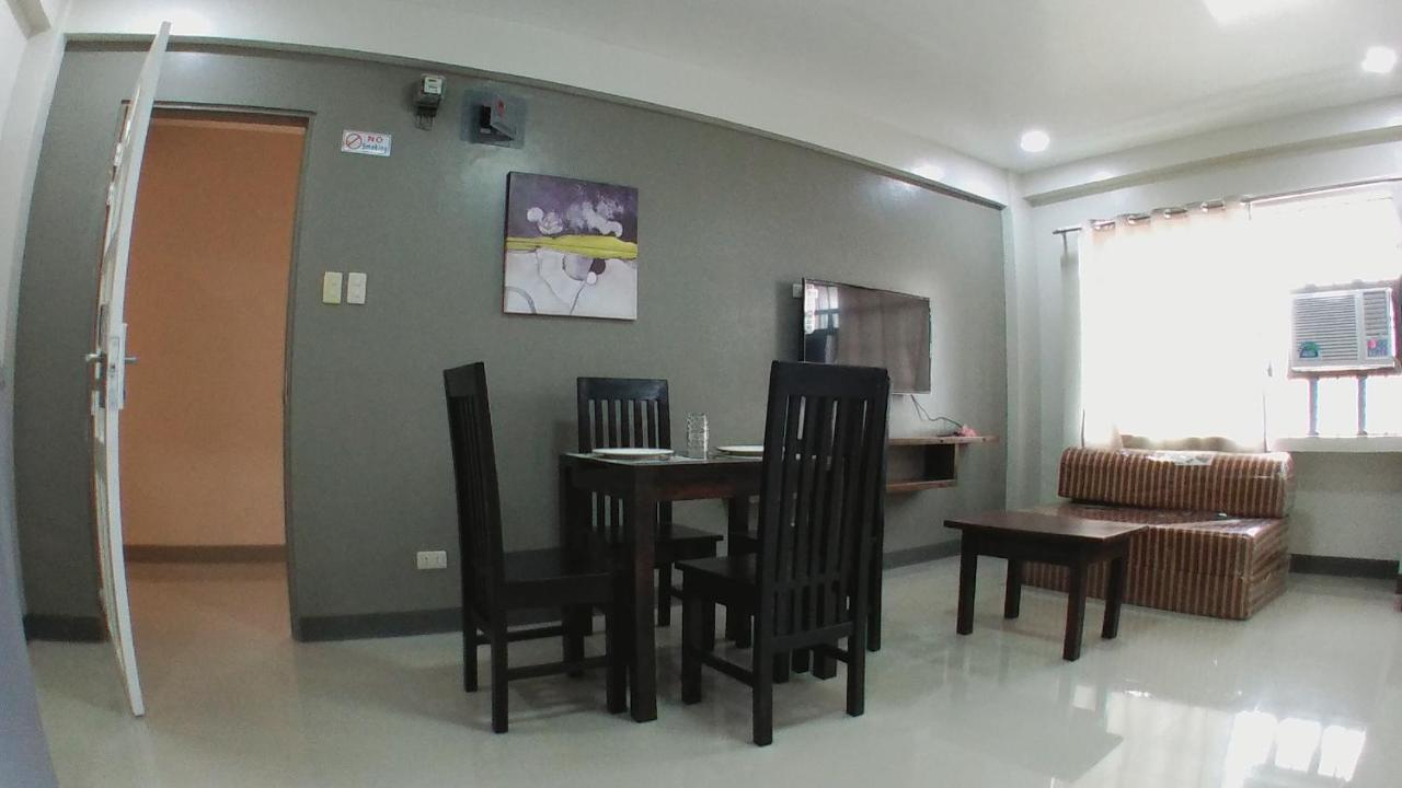 Beinte Singko De Marso Apartments Candon Екстериор снимка